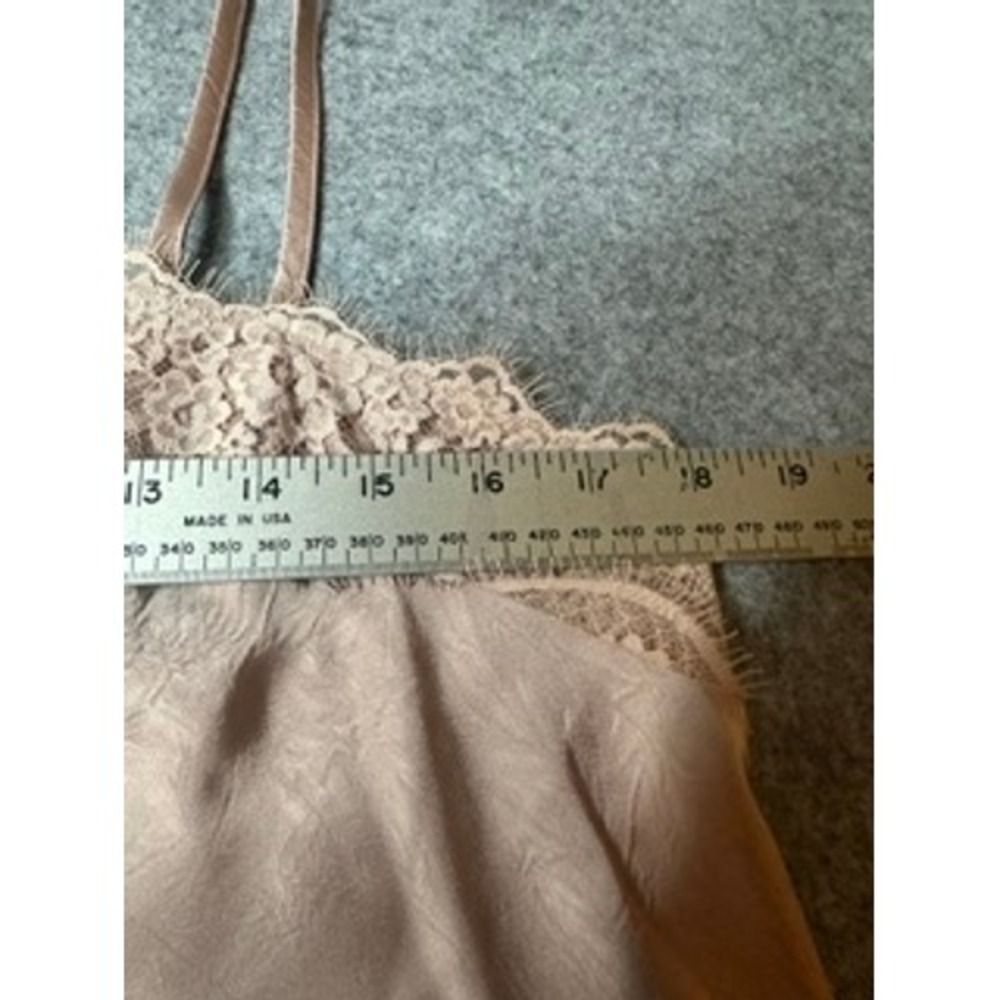 A New Day Mauve Lace Trim Camisole Top M Adjustable Straps Textured